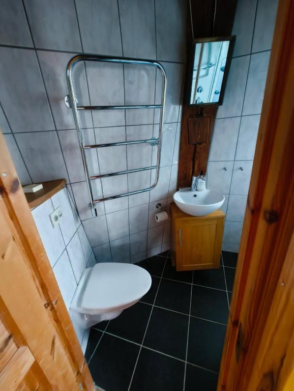 Koupelna v ubytování Väderkvarn