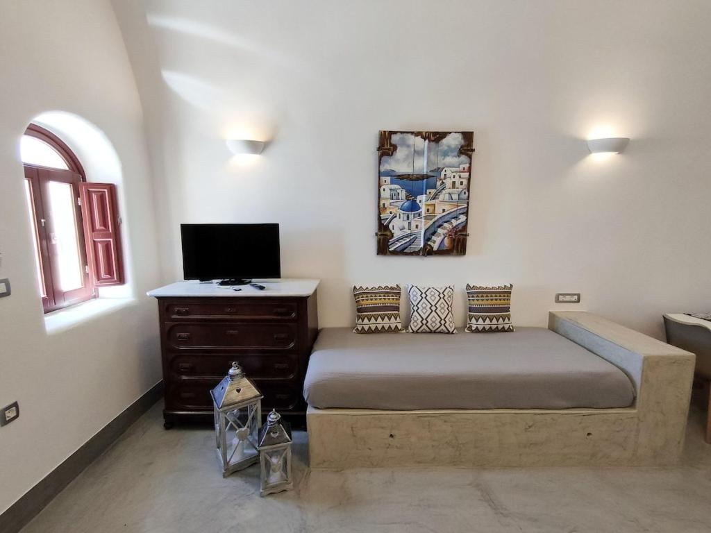 TV a/nebo společenská místnost v ubytování Dreamer's secret villa