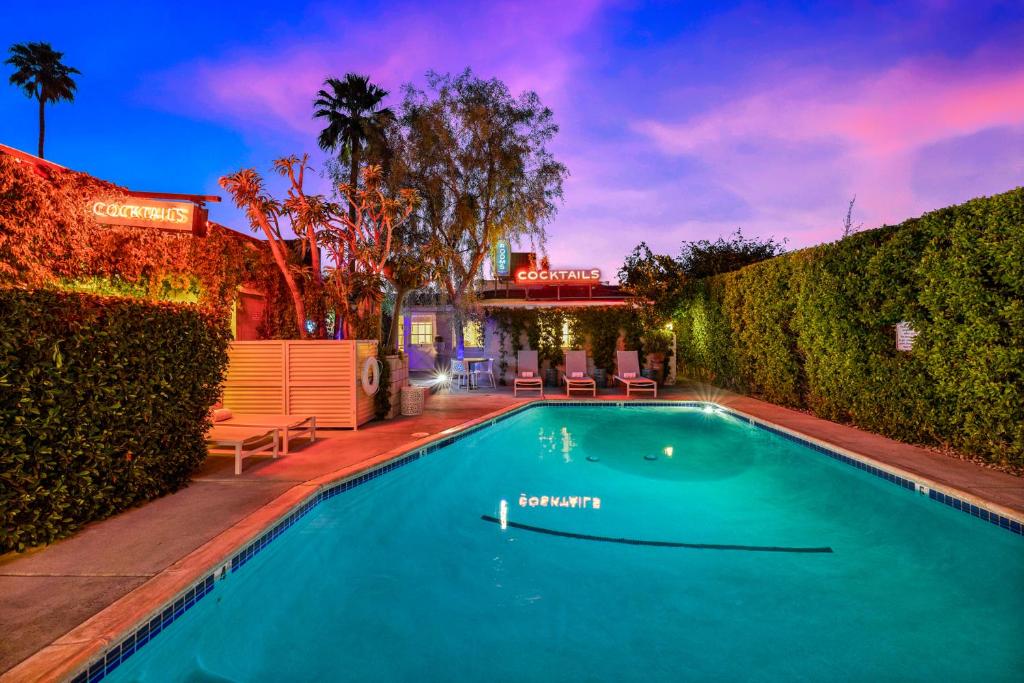 Swimmingpoolen hos eller tæt på El Mirador at Speakeasy Hotel - Adults Only