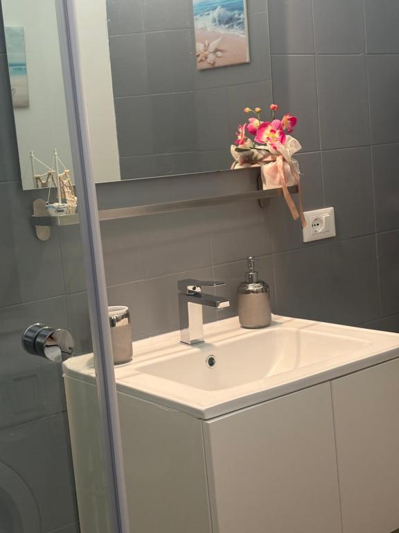 Kúpeľňa v ubytovaní B&B La Dimora di Tommaso Apartment - Dimora storica Bike Friendly