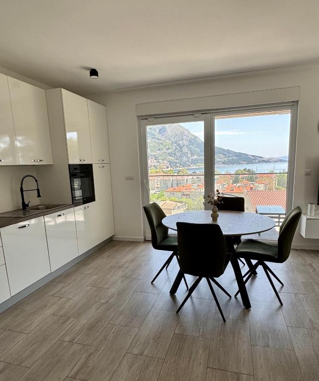 Kuchyňa alebo kuchynka v ubytovaní Apartments Elin
