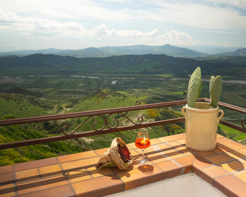 Nespecifikovaný výhled na hory nebo výhled na hory při pohledu z bed and breakfast
