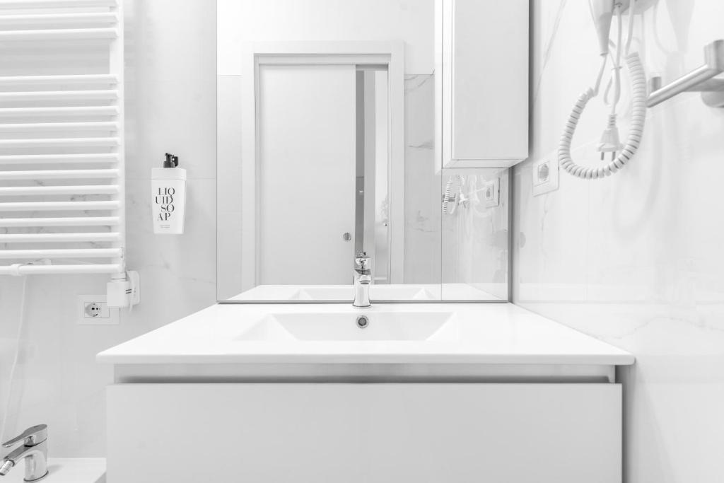 Ponale Suites Foresteria Lombarda - Resim 44