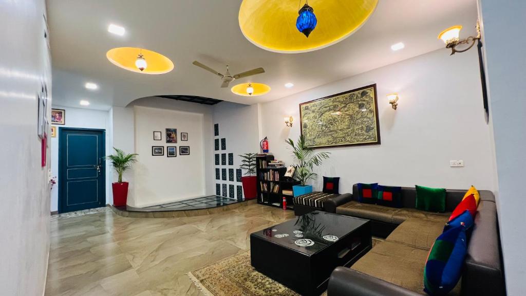 Zona de estar de Shiv Kothi - Homestay
