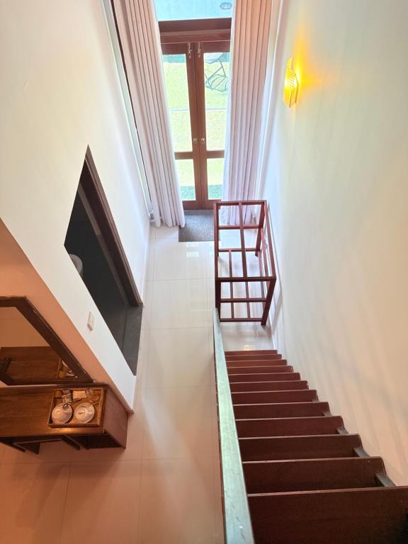 TV a/nebo společenská místnost v ubytování Thisara Luxury Villas