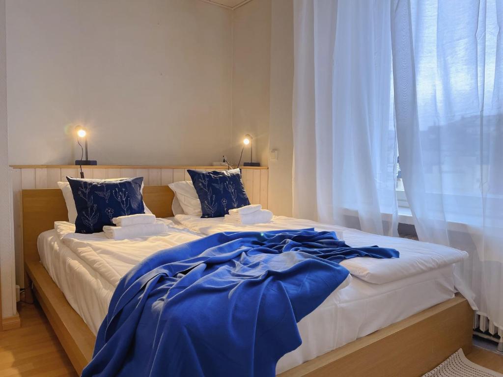 Postel nebo postele na pokoji v ubytování Nextdoor Host Penthouse with 24h Self Check-in