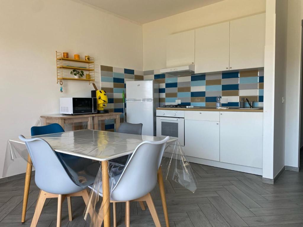 Кухня или мини-кухня в Casa Vacanze VILU
