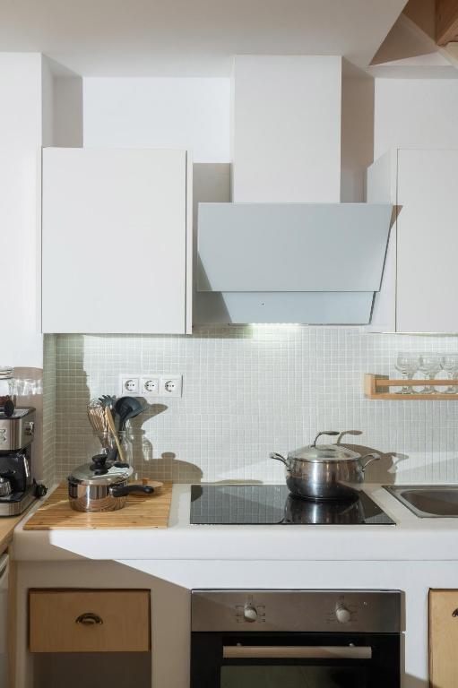 A kitchen or kitchenette at Nikkon summer home