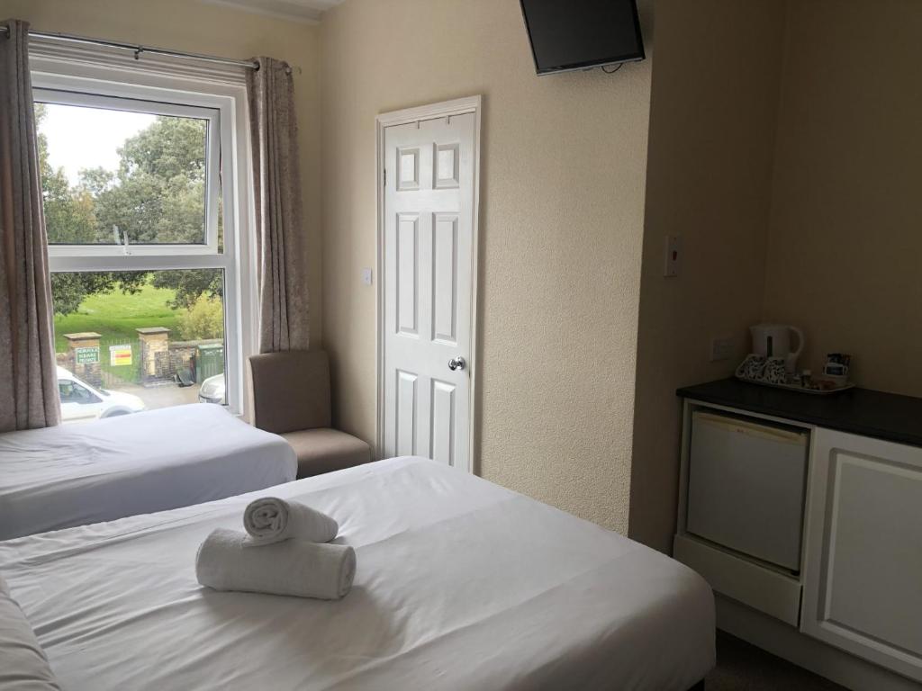 Spindrift Guest house - Triple Room