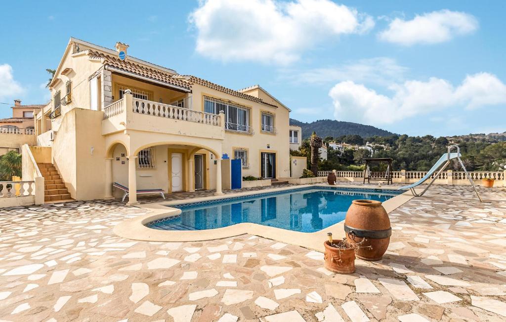 Amazing Home In Denia