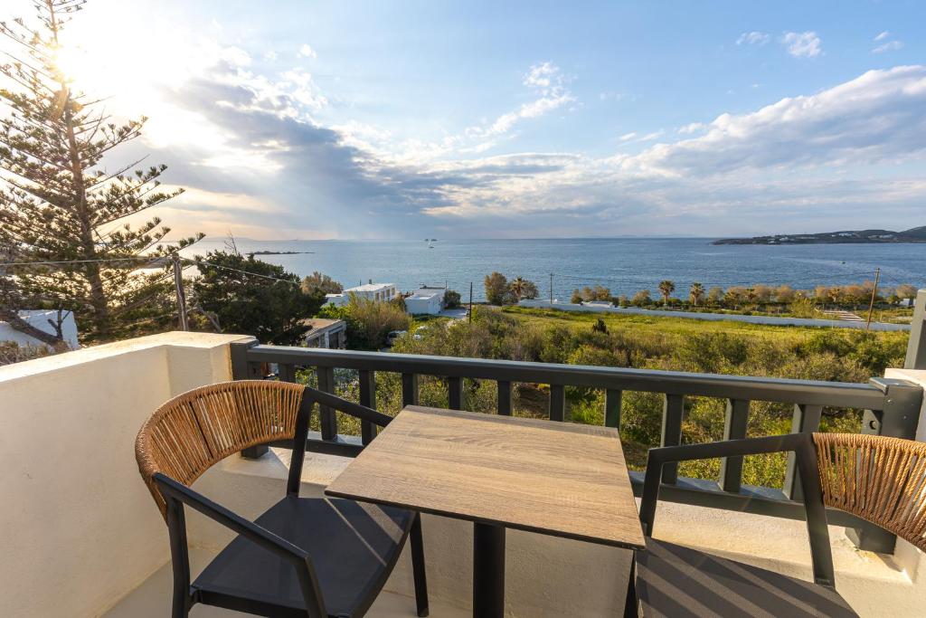 Paros Five Senses - 1