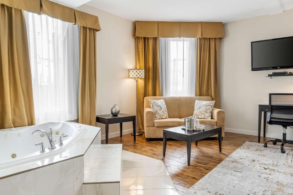 Comfort Hotel Bayer's Lake - Resim 45