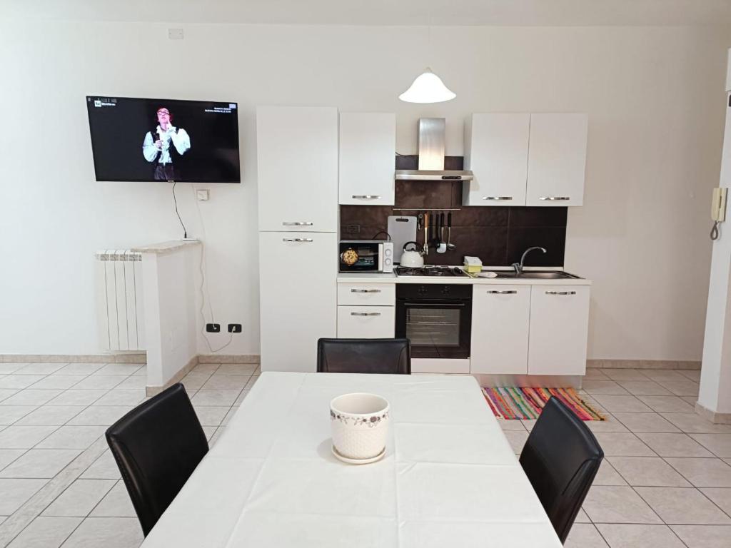 Η κουζίνα ή μικρή κουζίνα στο La Maison di mamma Irma