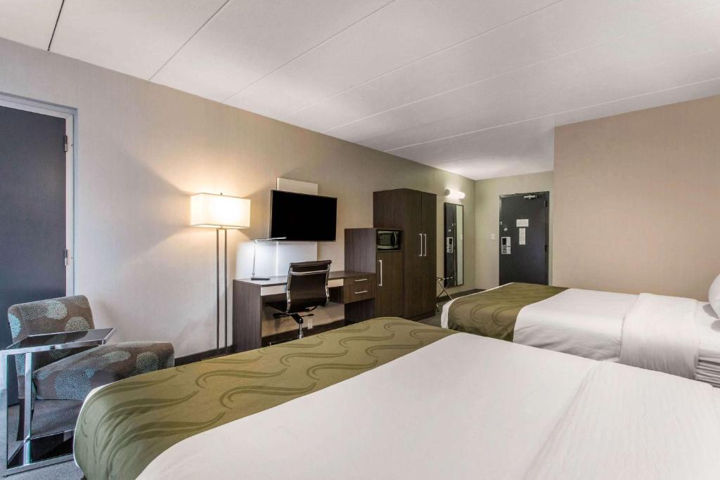 Quality Inn West Springfield photo