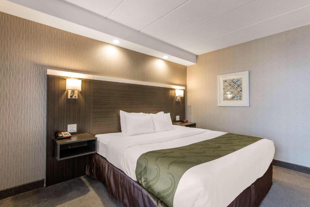 Quality Inn West Springfield photo