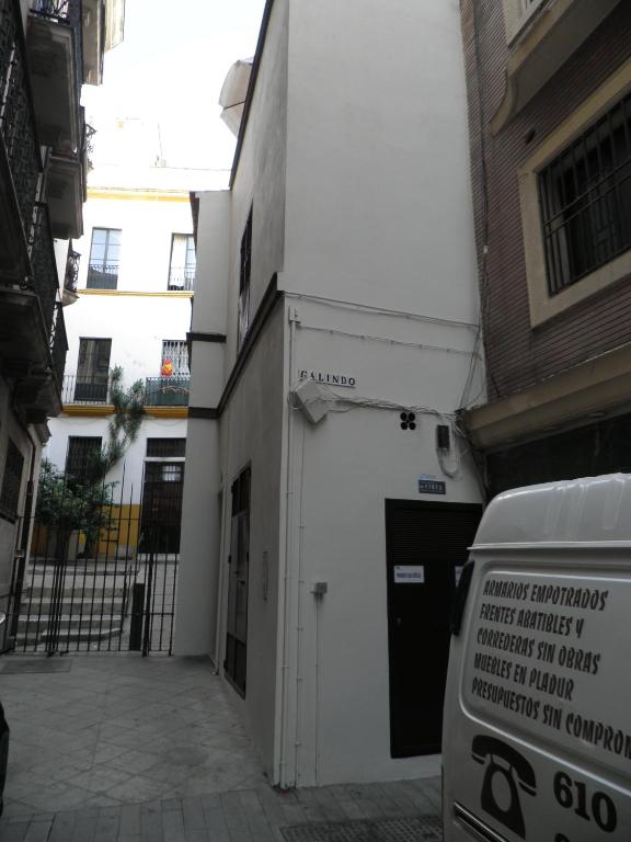 Budynek, w którym mieści się apartament