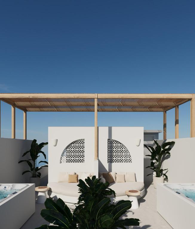 Bazén v ubytování néreya luxury rooms nebo v jeho okolí