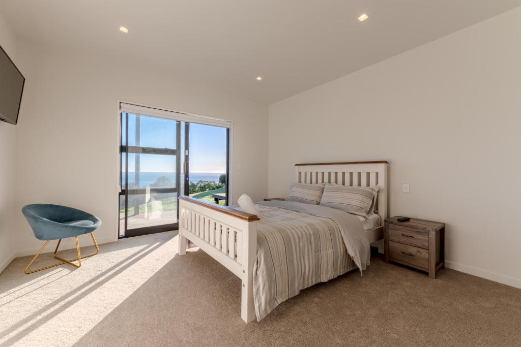 Sleek, Elevated Views, Hidden - Resim 7