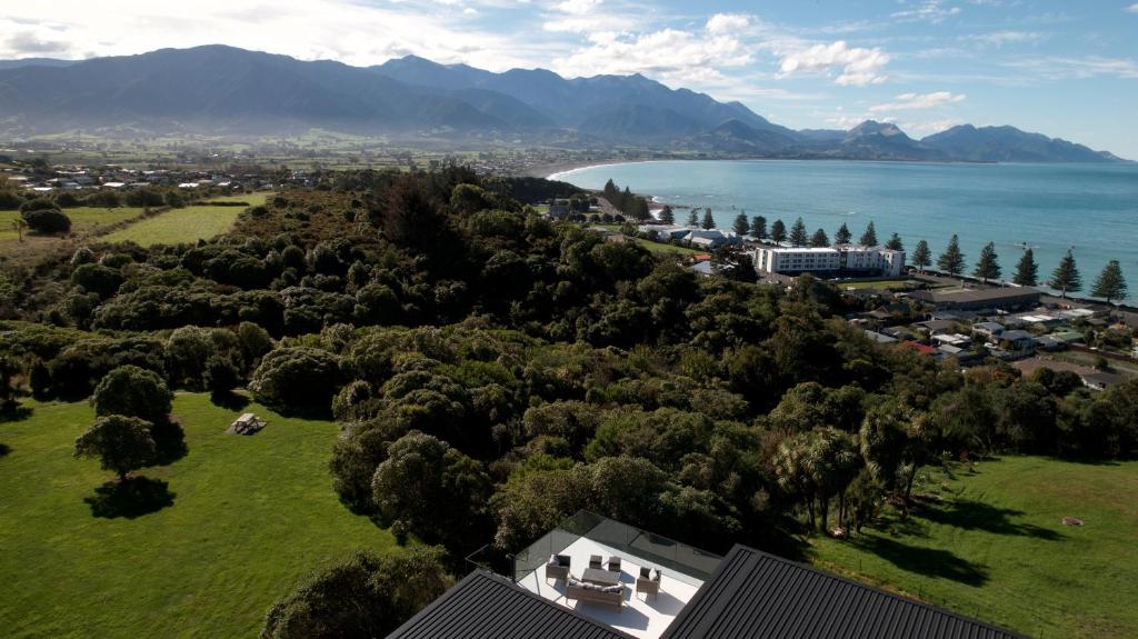 Sleek, Elevated Views, Hidden - Resim 10