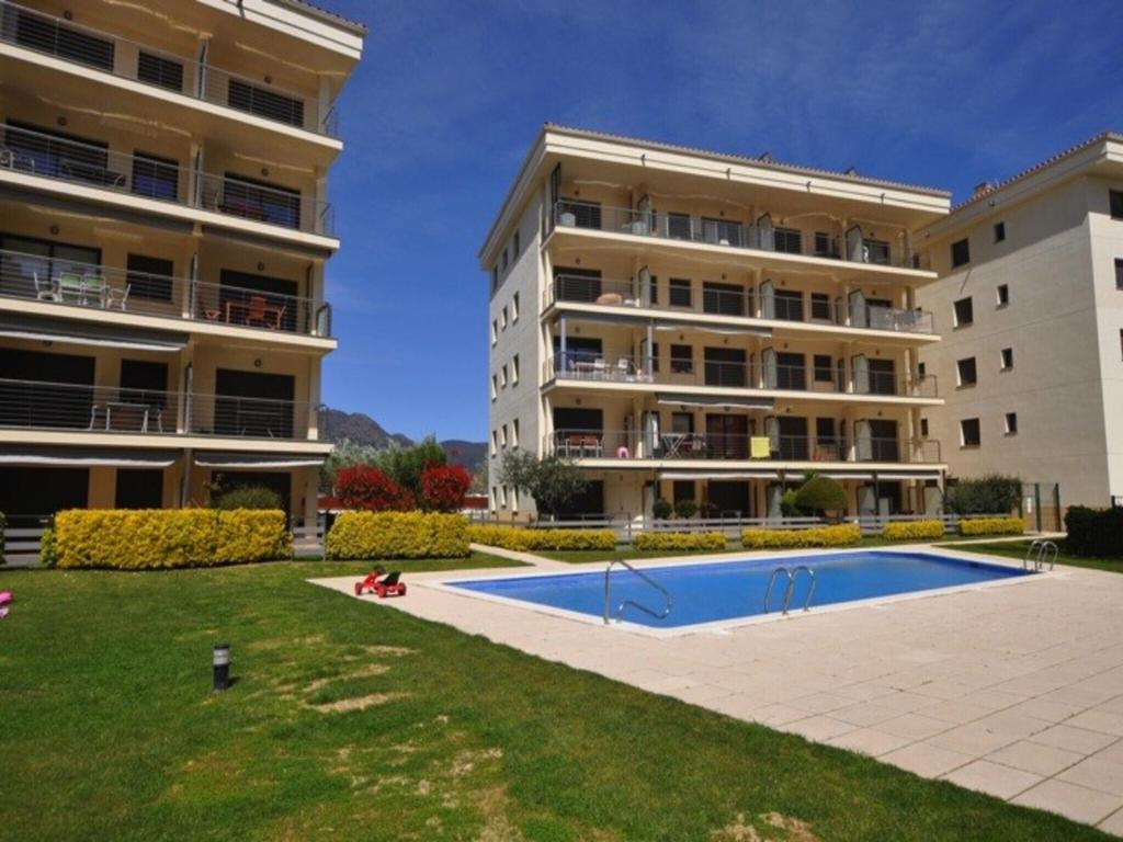 Apartment in Roses near Salatar Beach