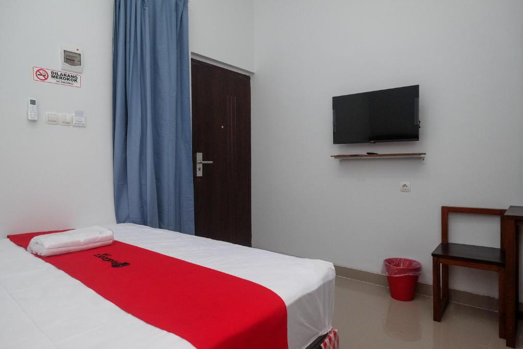 RedDoorz Plus near Alun Alun Kota Blora - Camera Doppia Superiore