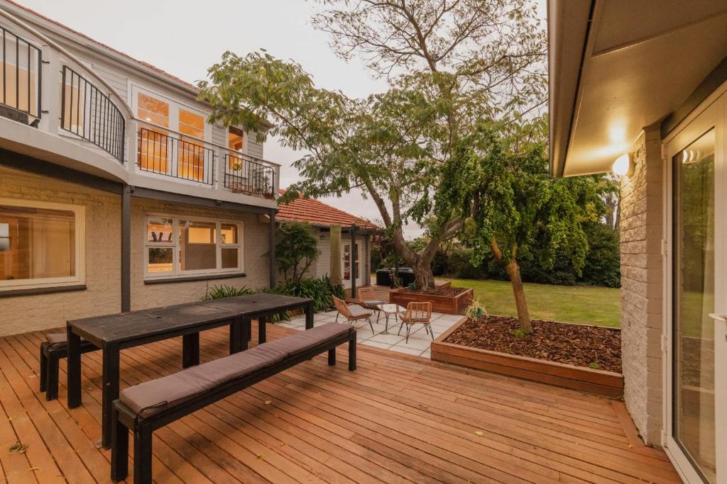 Family Oasis - Deck Garden & Space - Resim 2