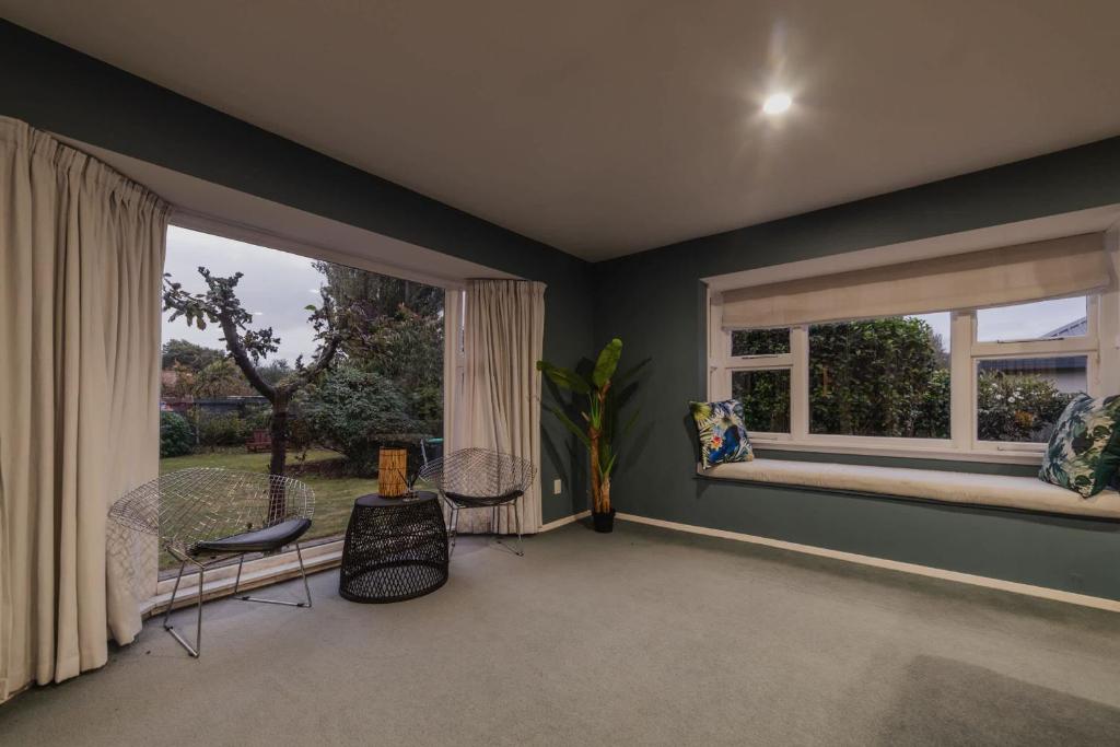 Family Oasis - Deck Garden & Space - Resim 29