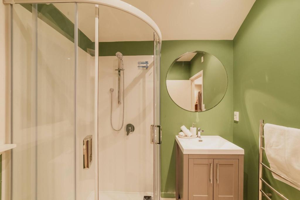 Family Oasis - Deck Garden & Space - Resim 39