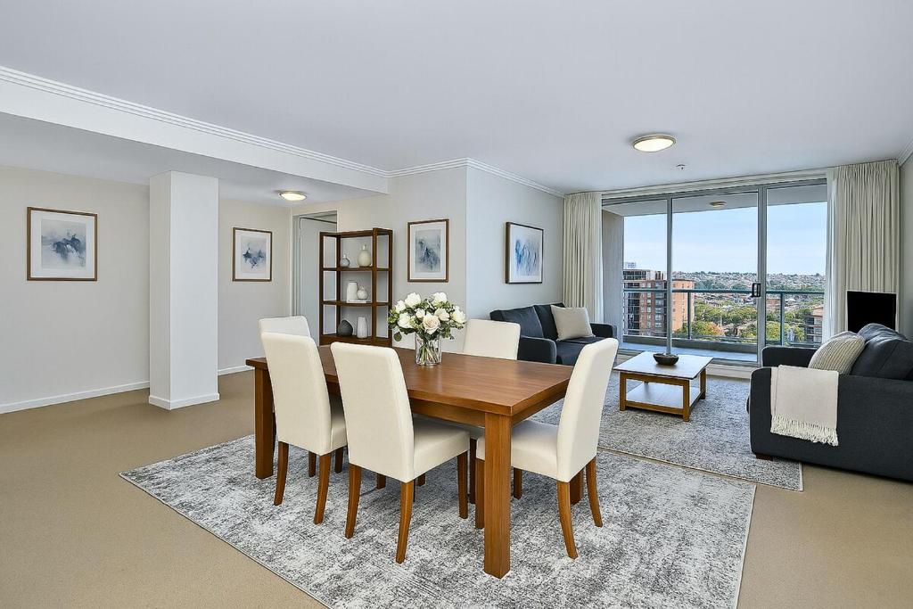Curated visual reference: Picture Idea: Alf49 Huge 2Br Penthouse Style Great Water Views Sydney Updated