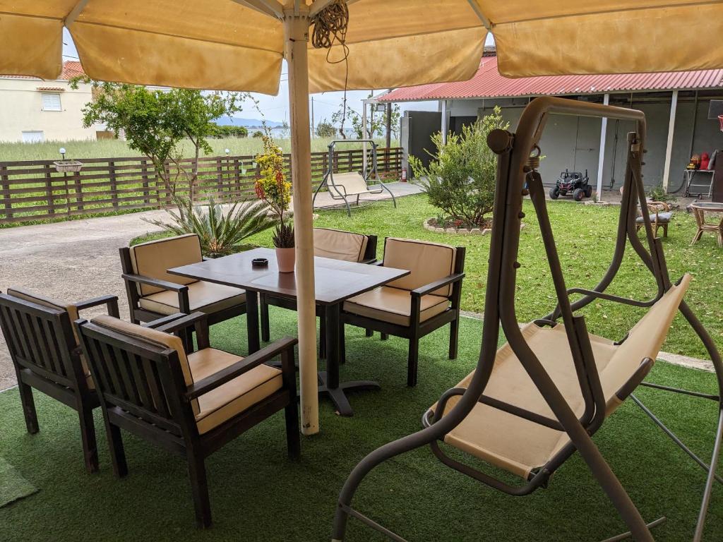 Siseõu või muu väliala majutusasutuses Nafpaktos beach Apartment