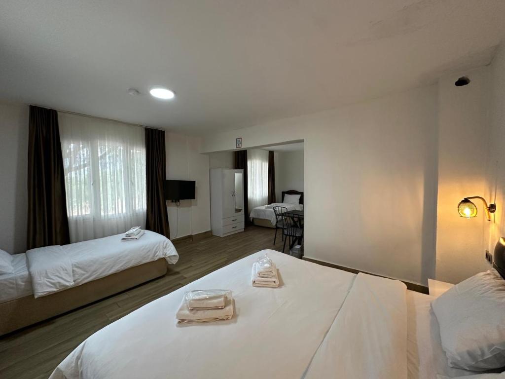 Atillas Getaway - Family Junior Suite