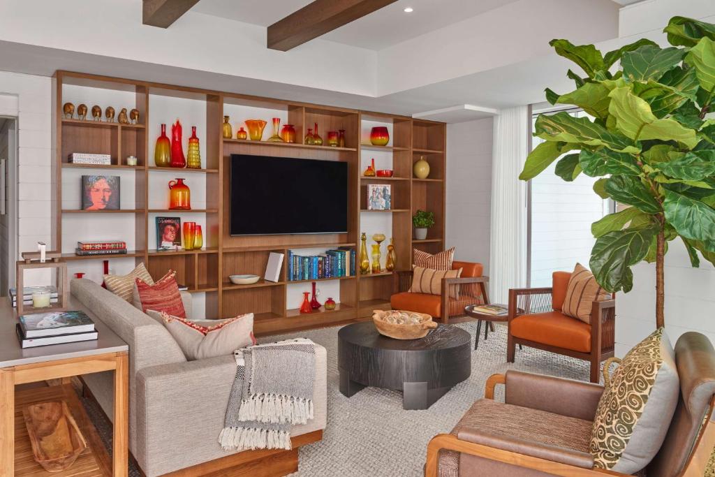The Seabird Ocean Resort & Spa, Part of Destination Hotel by Hyatt - 