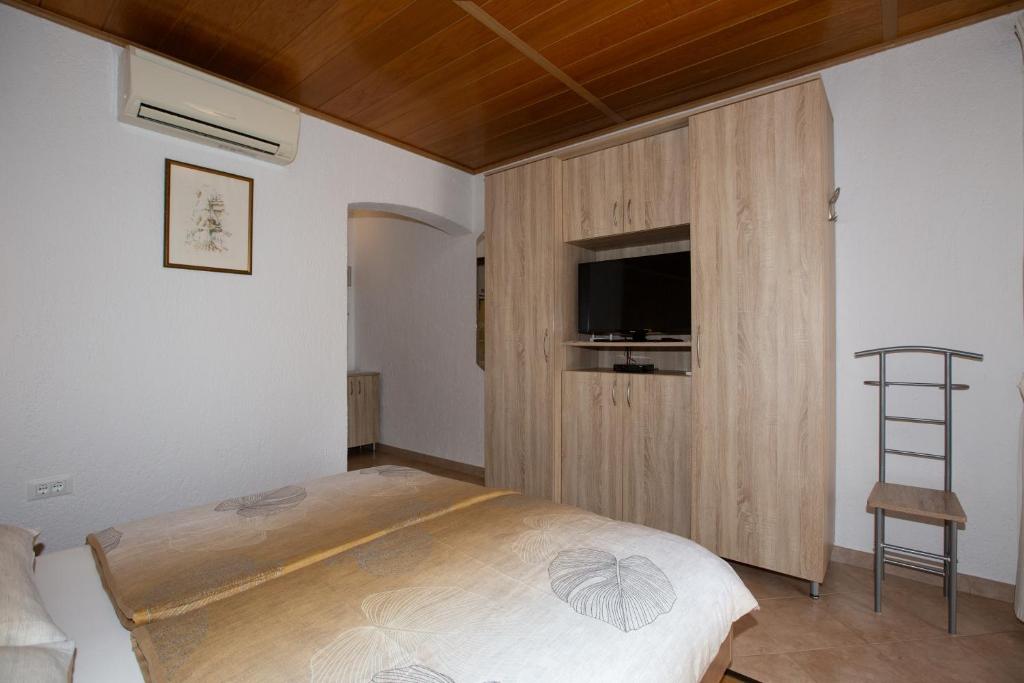 Apartments Villa Salona - 18