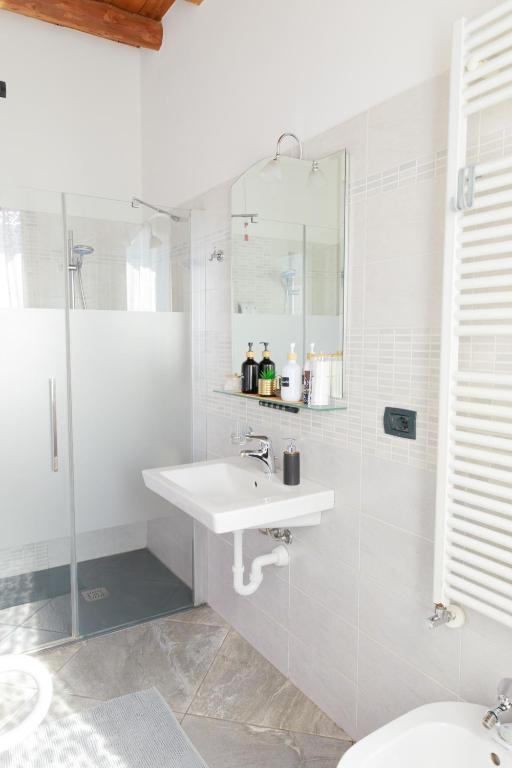 Łazienka w obiekcie CQ Rooms Verona