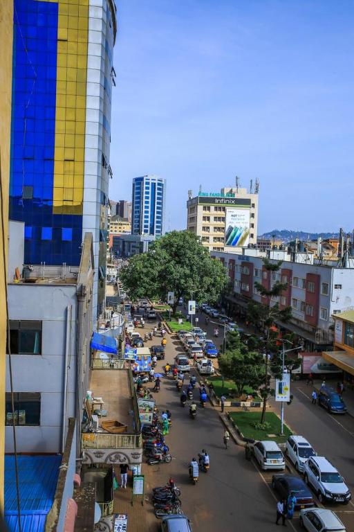 Nespecifikovaný výhled na destinaci Kampala nebo výhled na město při pohledu z hotelu