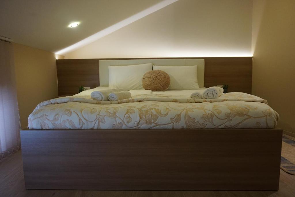Postel nebo postele na pokoji v ubytování Rooms and Apartment Soča Kobarid