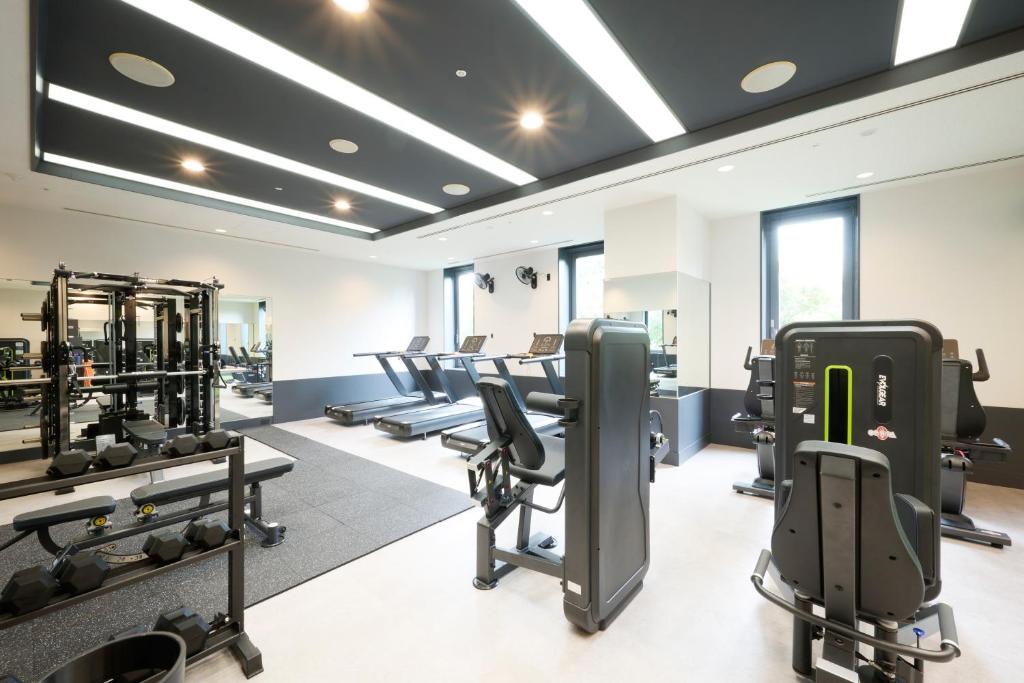 Fitness centrum a/nebo fitness zařízení v ubytování HOTEL FUKURACIA OSAKA-BAY