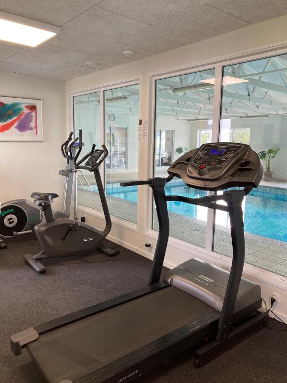 Spordikeskus ja/või sportimisvõimalused majutusasutuses Hotel Tannishus