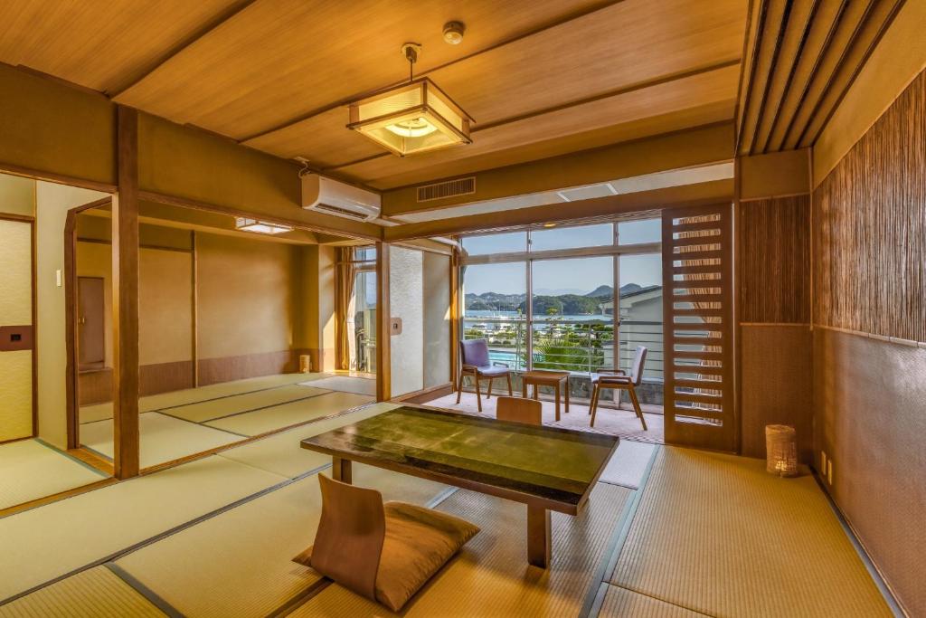 Fotografie z fotogalerie ubytování Ooedo Onsen Monogatari Premium Shirahama Saichoraku v destinaci Širahama