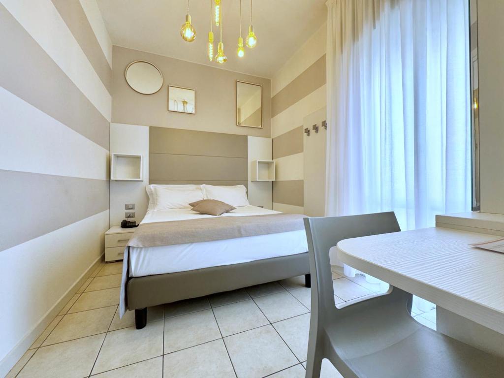 Hotel Lux - Habitación Doble Pequeña