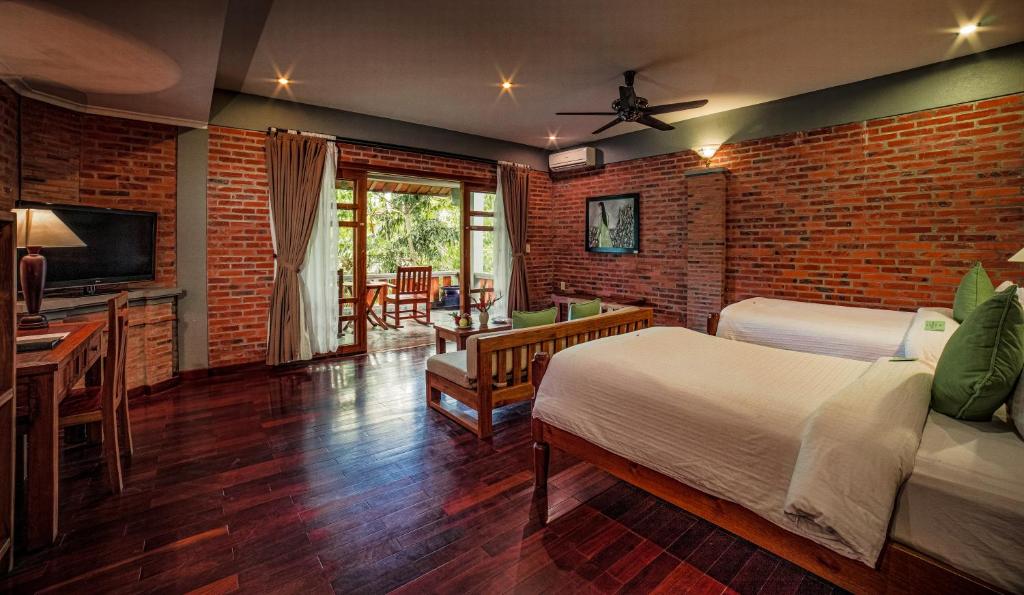 Phòng Gia Đình Deluxe Với Spa & Quyền Lợi Miễn Phí