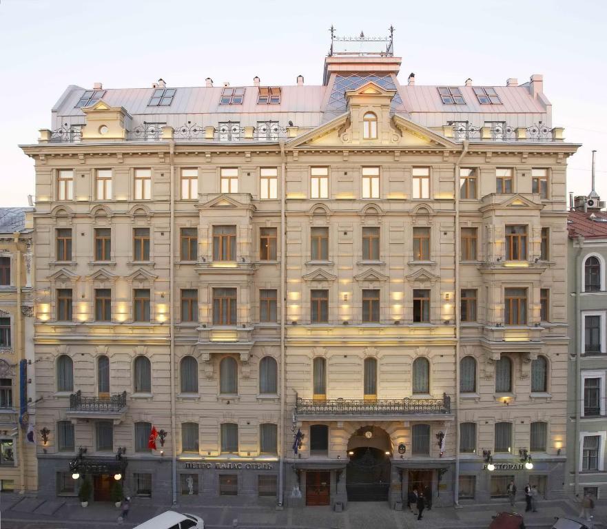 Gallery image of Petro Palace Hotel in Saint Petersburg