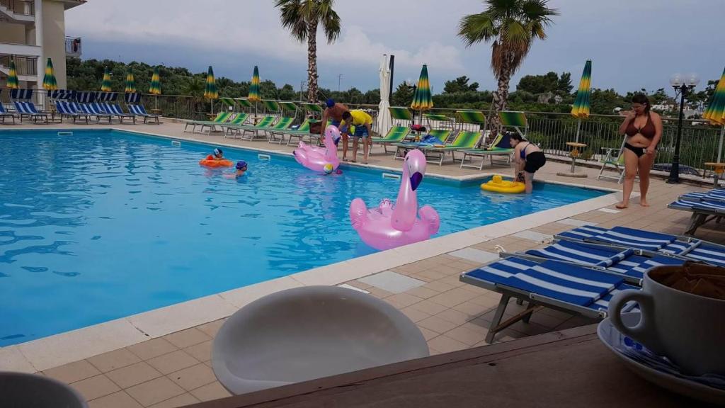 Piscina di Ibisco Hotel o nelle vicinanze