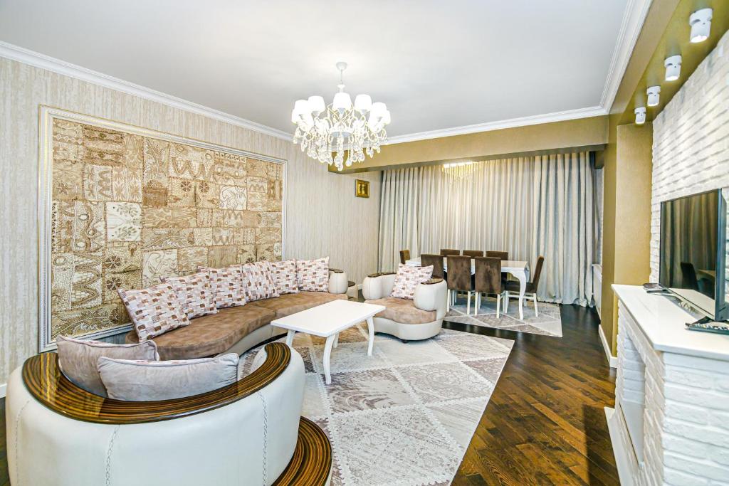لابی و فضای عمومی Park Azure cozy apartment by Baku Housing - تصویر ۵