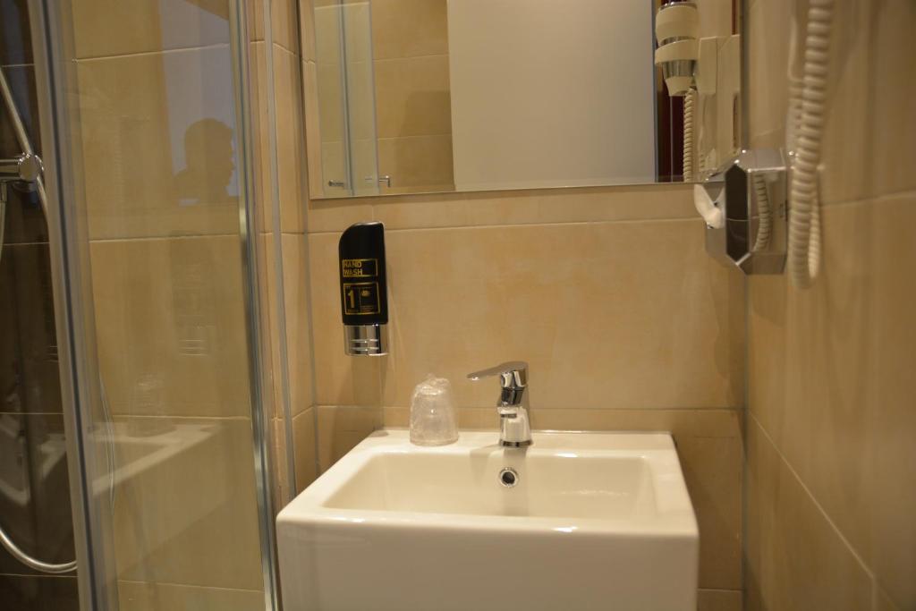 Altstadthotel Harburg - Resim 7