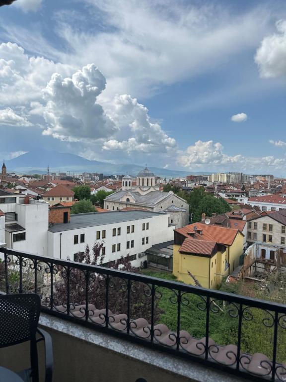 Nespecifikovaný výhled na destinaci Prizren nebo výhled na město při pohledu z apartmánu
