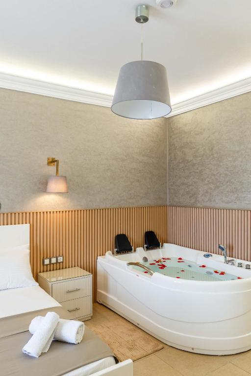 Fotografie z fotogalerie ubytování Hotel Mira Mare v destinaci Ksamil