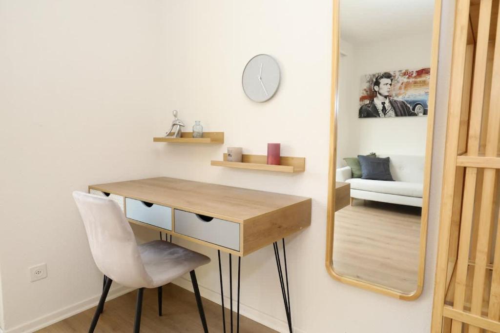 Spacious Parkside Apartment in Central Zurich with Balcony - Resim 1