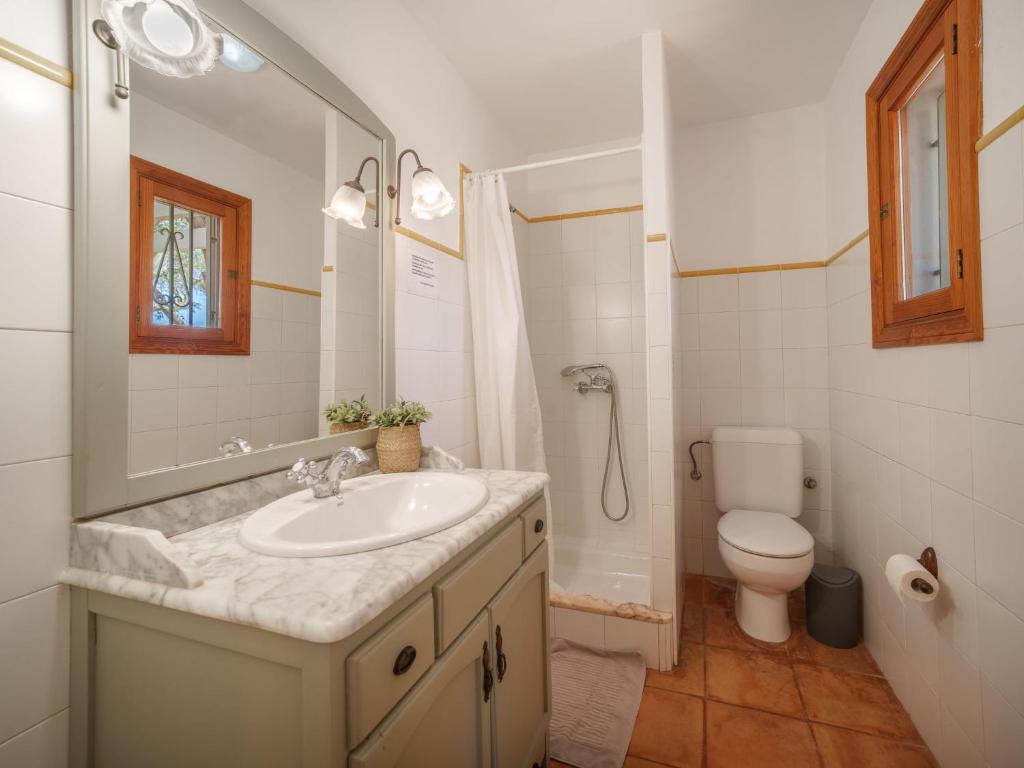 A bathroom at Holiday Home Can Soler by Interhome
