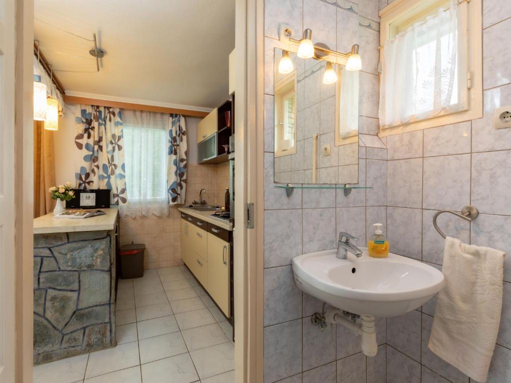 Koupelna v ubytování Holiday Home Kopacsi by Interhome
